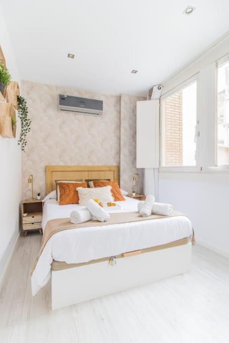サラゴサLuxury Duplex Plaza Del Pilarアパートメント エクステリア 写真