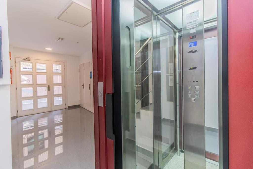 サラゴサLuxury Duplex Plaza Del Pilarアパートメント エクステリア 写真